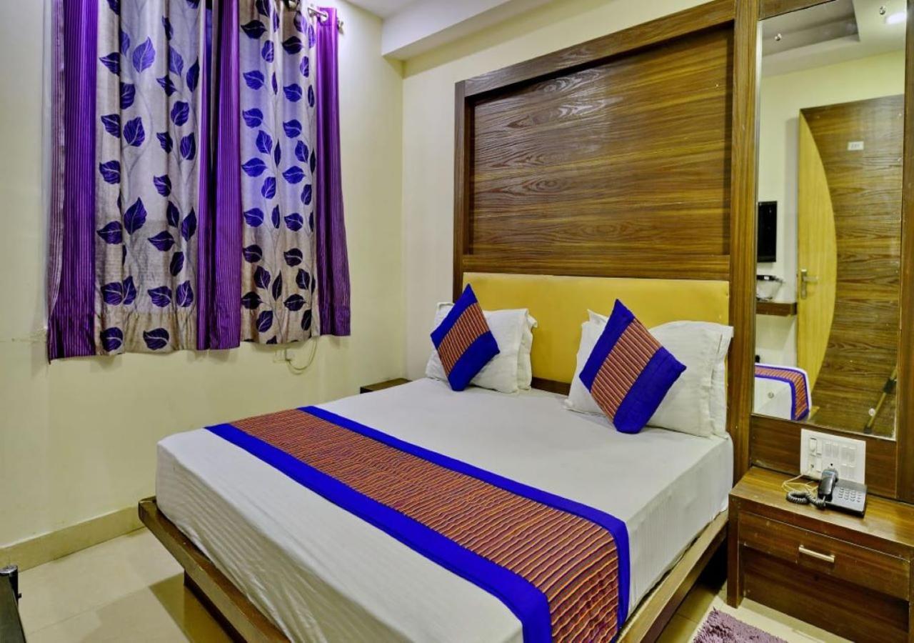 Hotel Keshew International Neu-Delhi Exterior foto